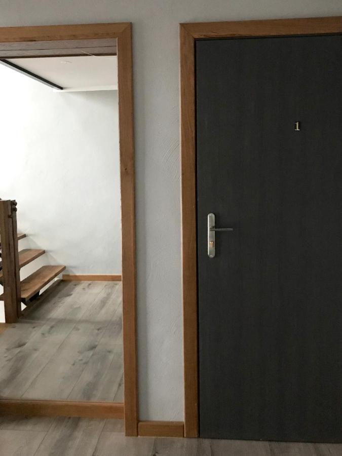 Loft Aparthotel Злоценец Экстерьер фото