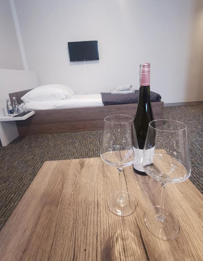 Loft Aparthotel Злоценец Экстерьер фото